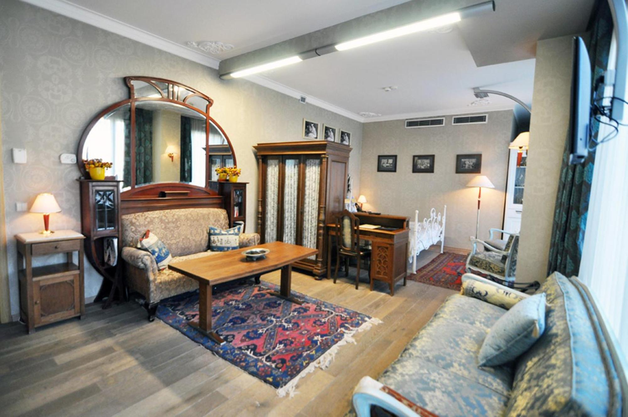 Vinotel Boutique Hotel Tbilisi Værelse billede