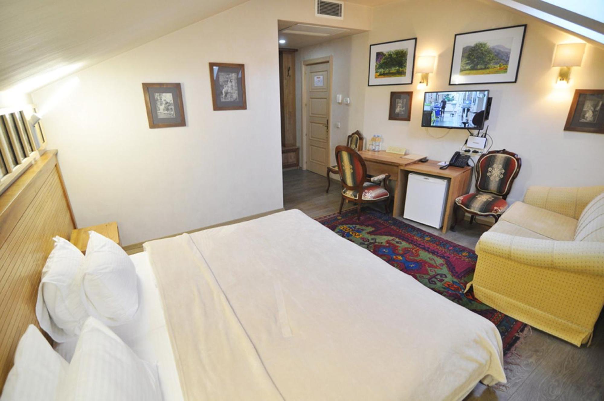 Vinotel Boutique Hotel Tbilisi Værelse billede