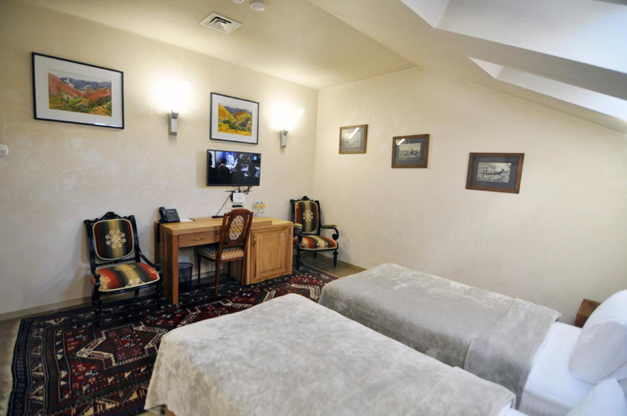 Vinotel Boutique Hotel Tbilisi Værelse billede